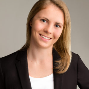 Dr. Anne Hennig